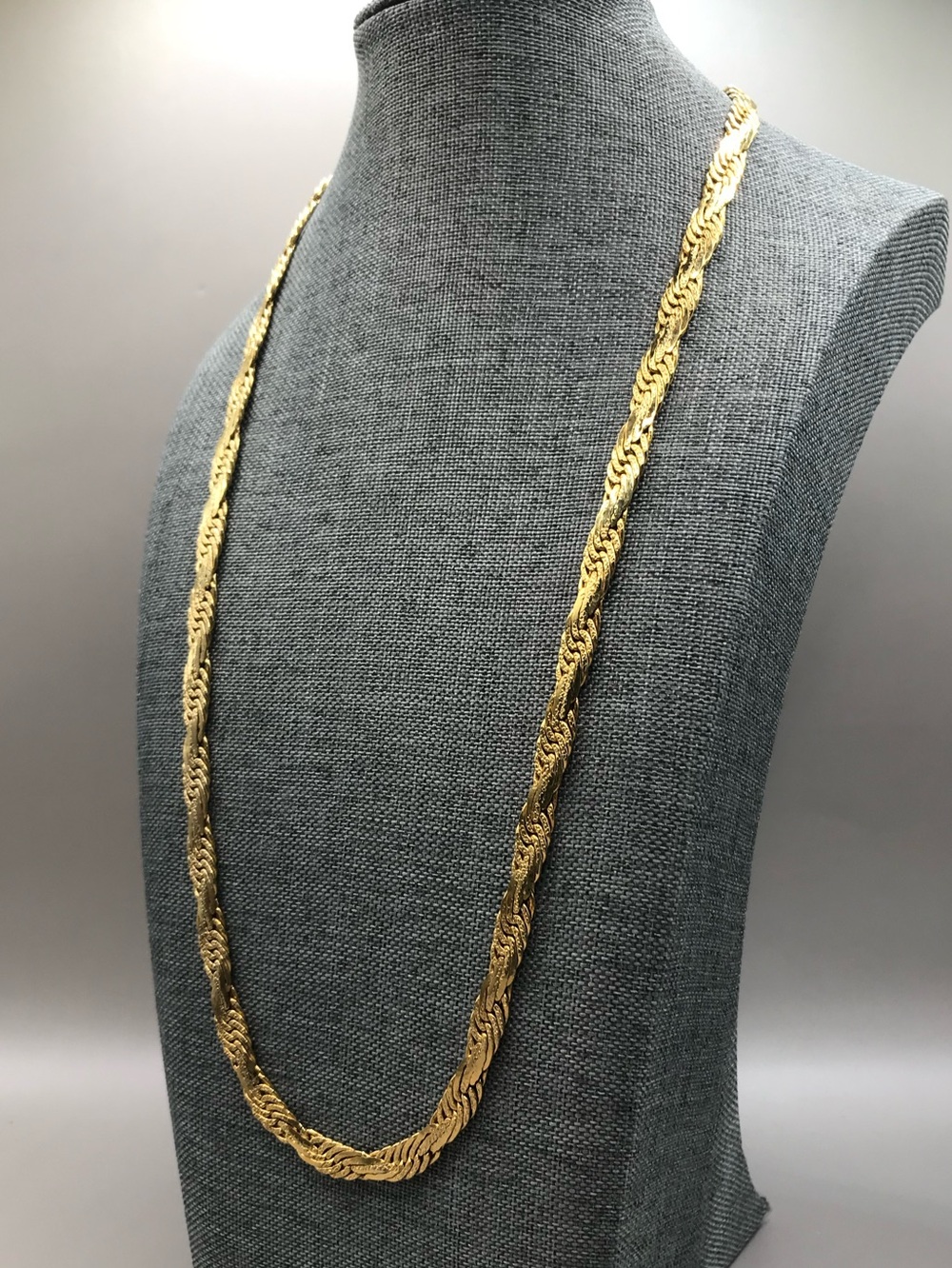 Classic Gold-Tone Rope Twist Chain Necklace - Picture 3 of 7
